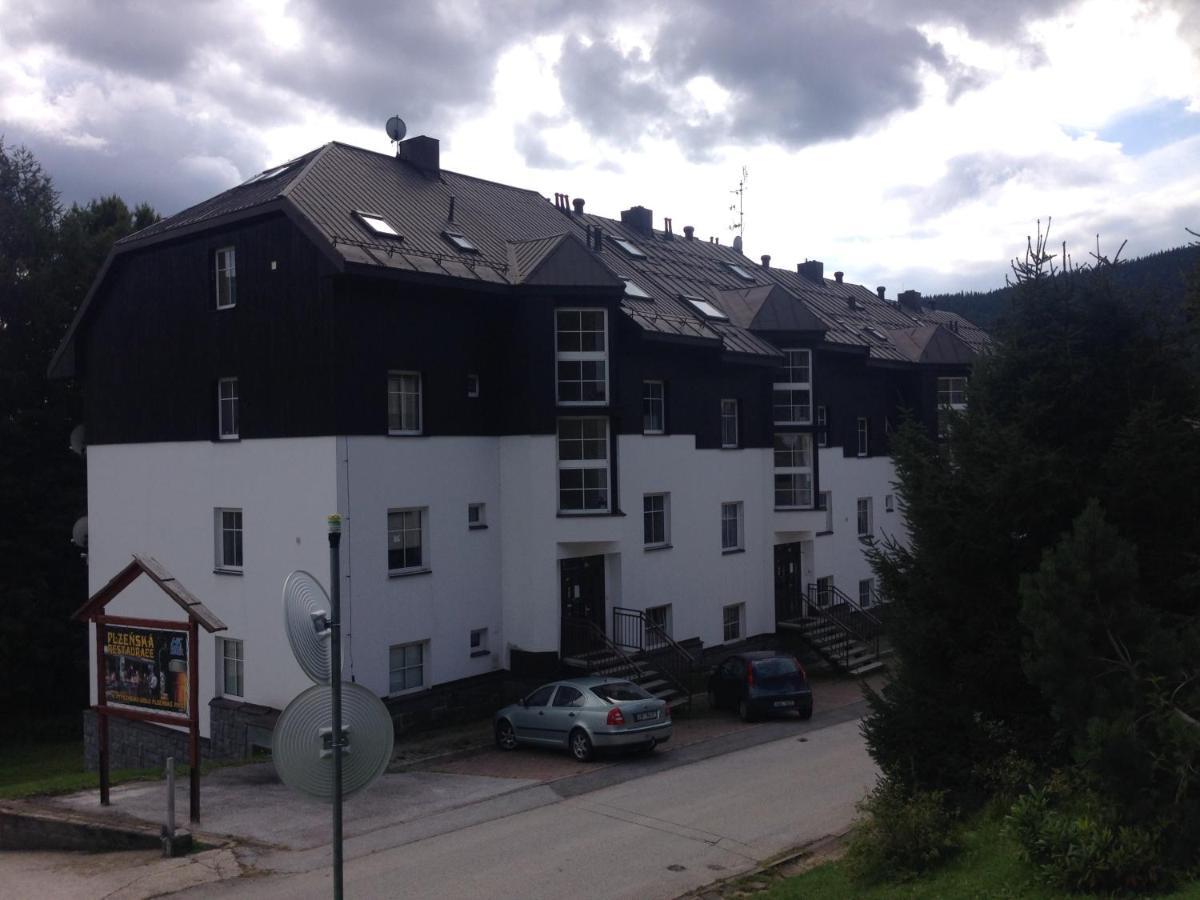Apartments Monika Špindlerŭv Mlýn Eksteriør billede